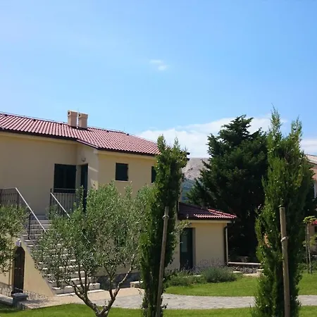 Apartment Garden Baška