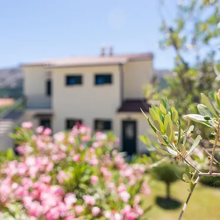 Garden Apartment Baska (Krk)